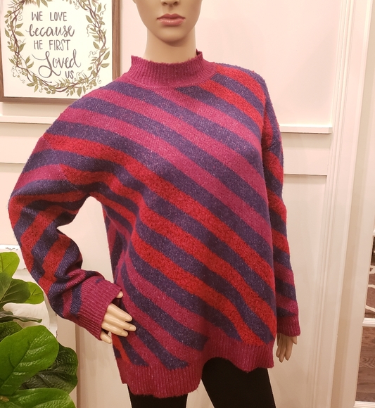 🆕️ Diagonally Striped Sweater - Picture 1 of 2